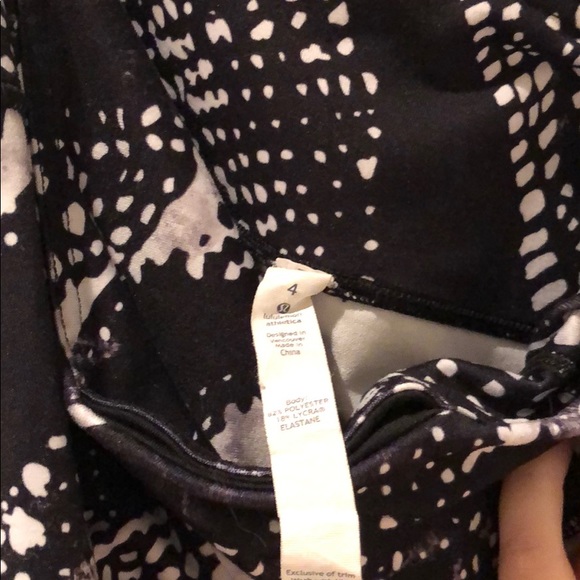 lululemon cropped leggings - Picture 3 of 5